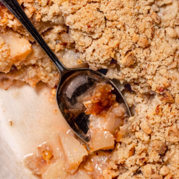Vegan Apple and Pear Crumble