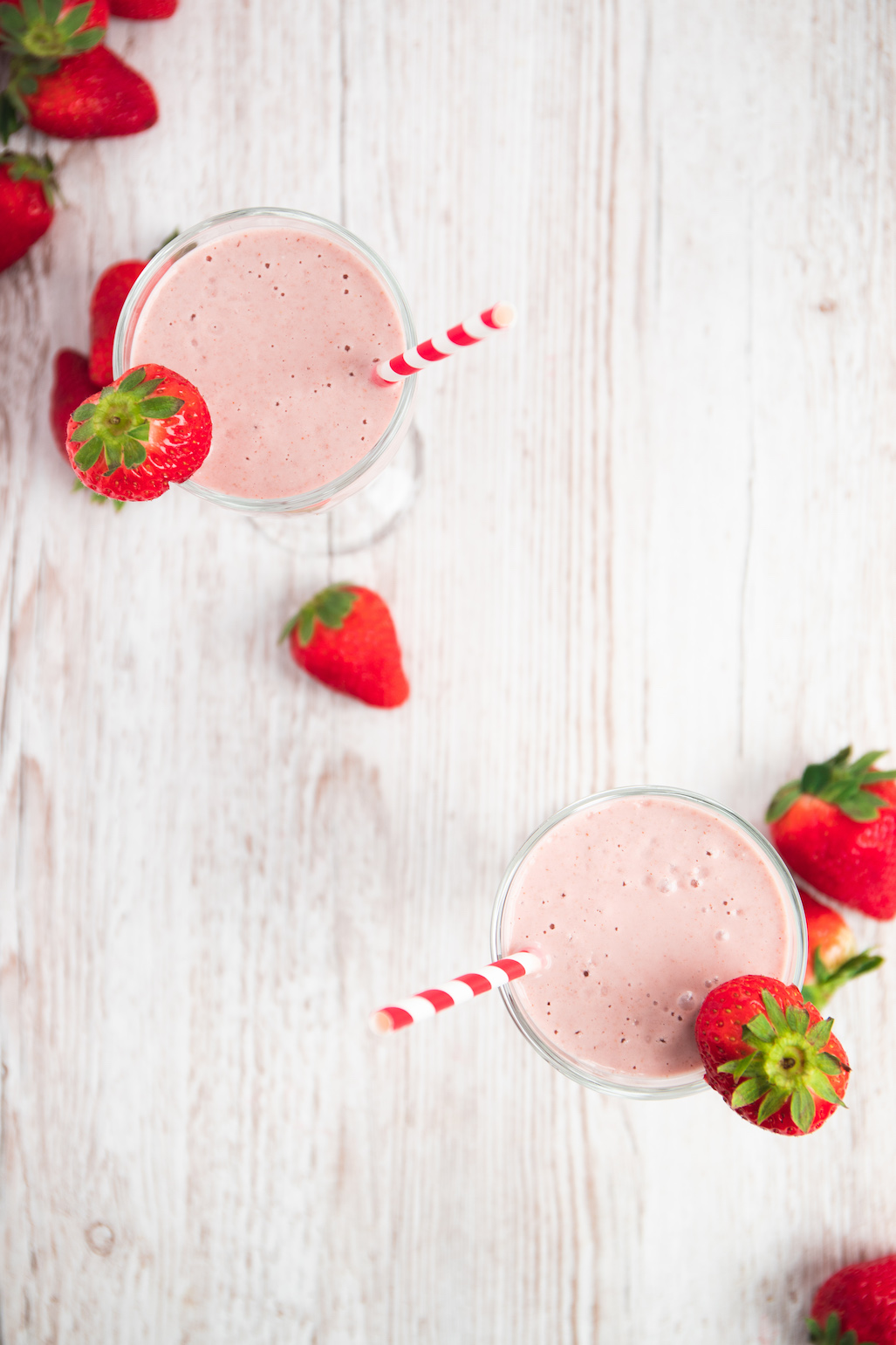 Healthy Breakfast Strawberry Banana Smoothie