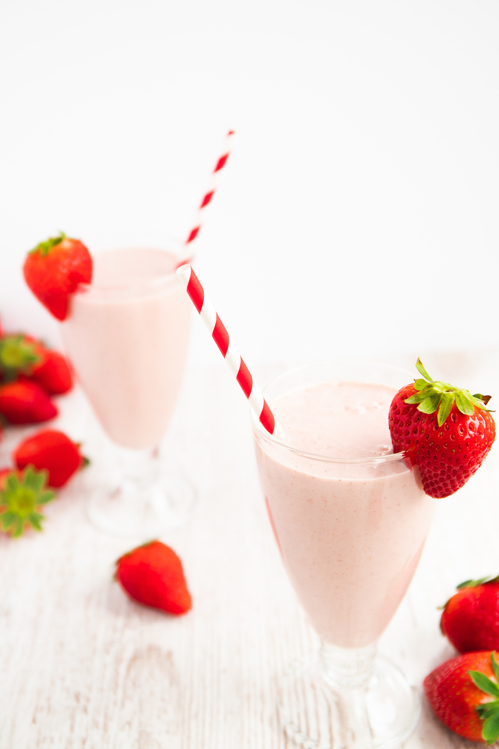 Healthy Breakfast Strawberry Banana Smoothie