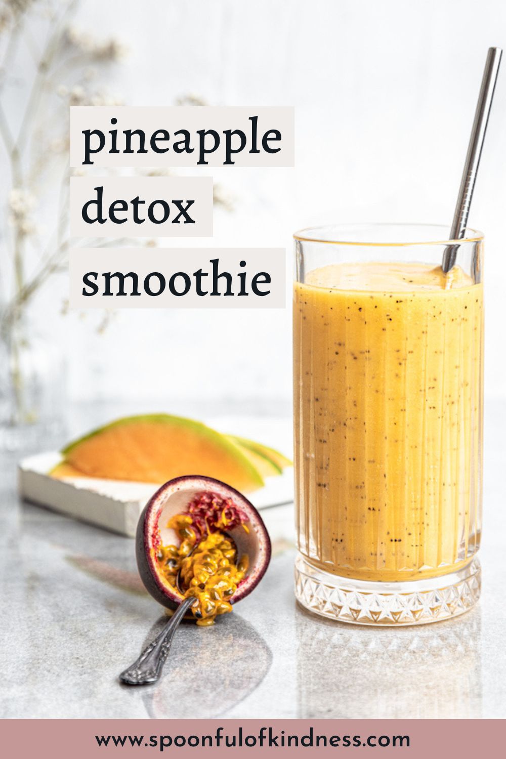 Pineapple Detox Smoothie Recipe - Spoonful of Kindness