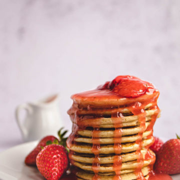 Vegan Buttermilk Pancakes with Strawberries