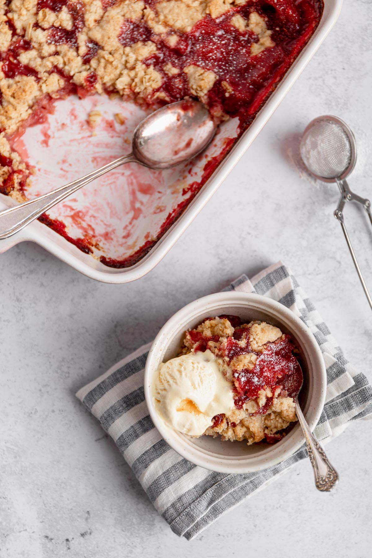 Strawberry Crumble