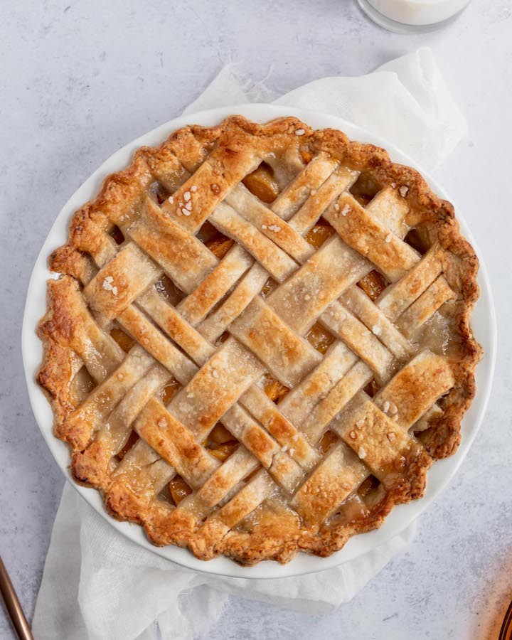 Easy Peach Pie with Canned Peaches