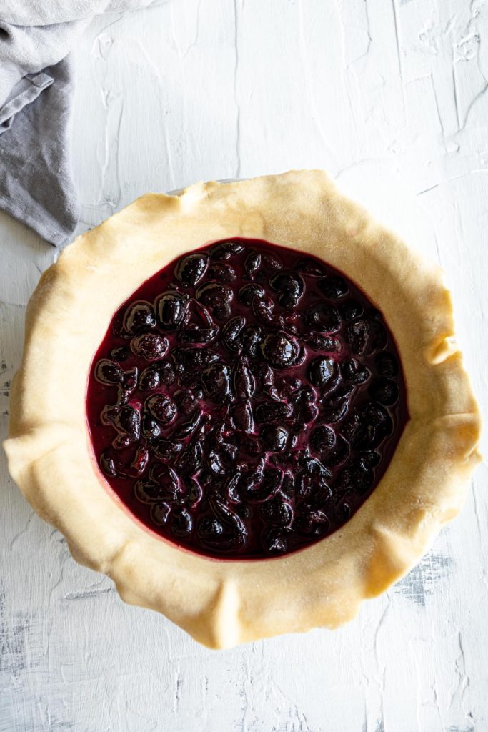 unbaked cherry pie