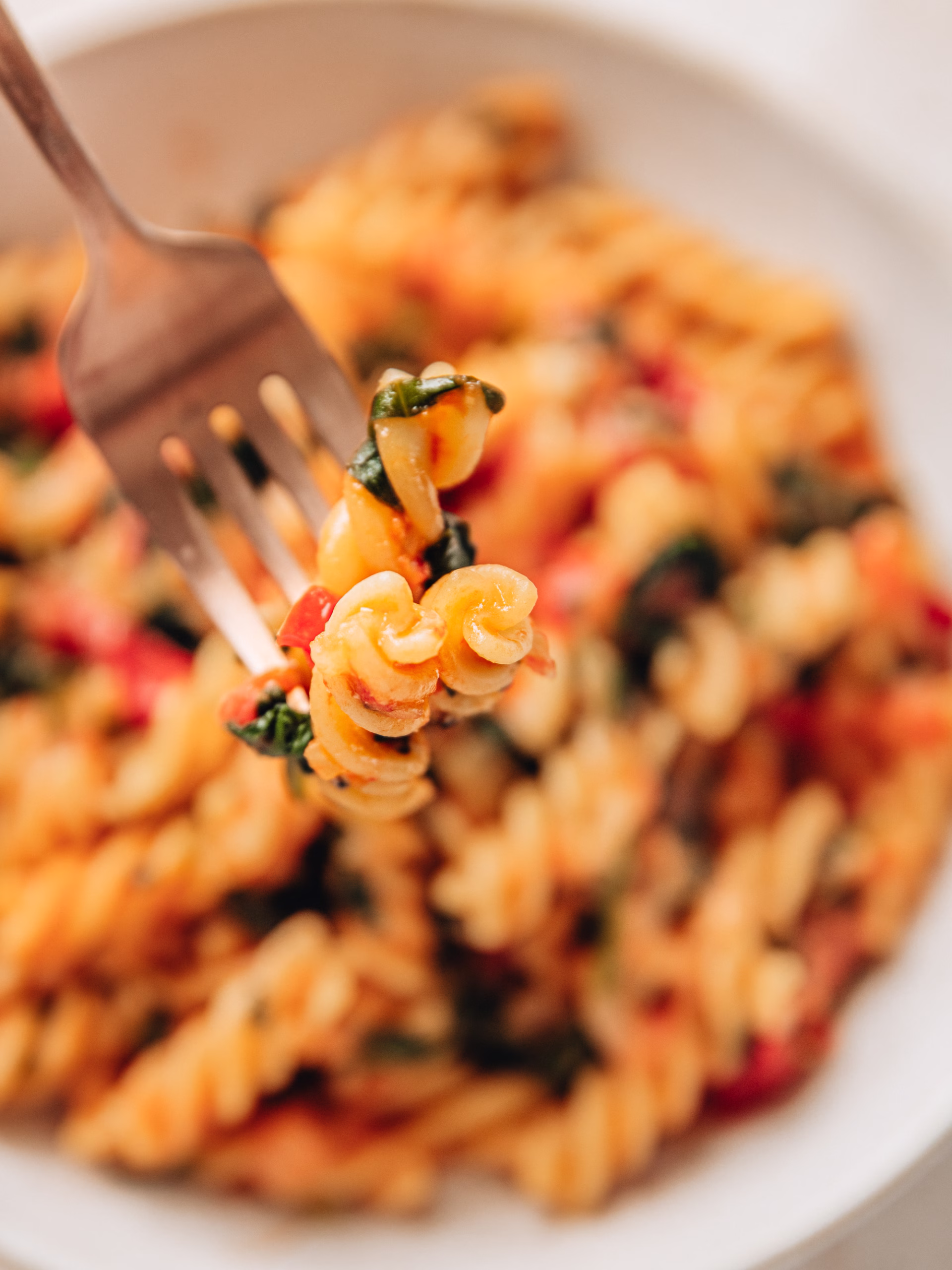One-Pot Spinach Tomato Pasta