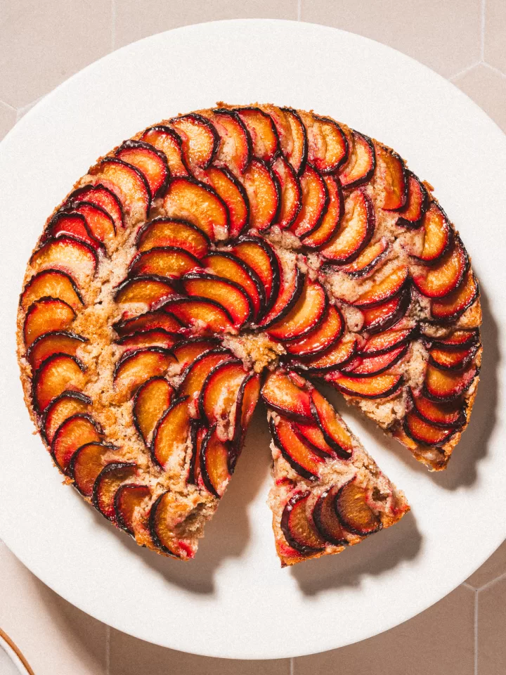 Vegan Plum Cake